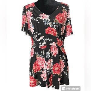 Torrid Floral Short Sleeve Blouse
